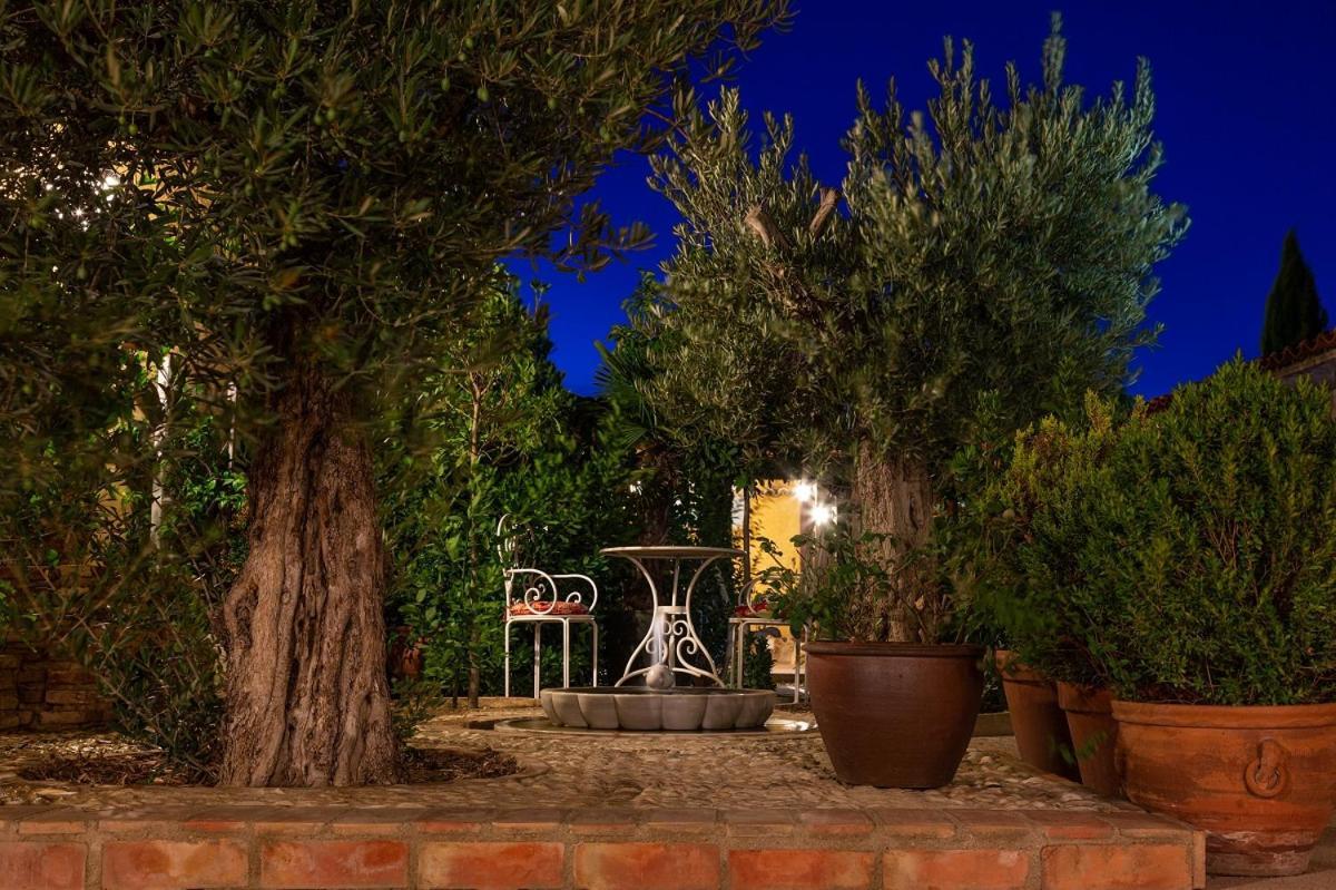 Beautiful Alamedas - Una Casa Rural Con Una Historia Unica Castronuno Exterior photo