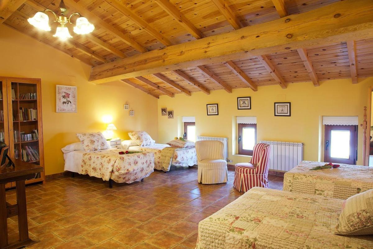 Beautiful Alamedas - Una Casa Rural Con Una Historia Unica Castronuno Exterior photo