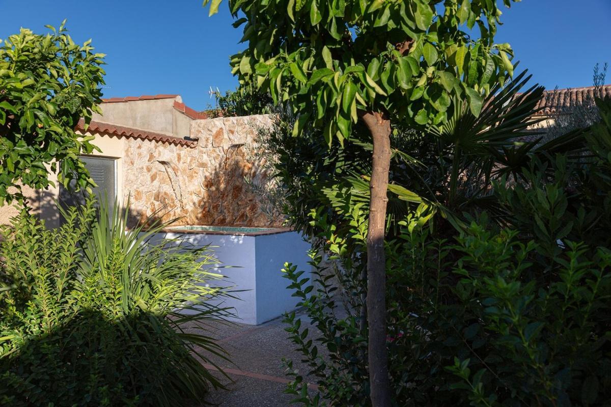Beautiful Alamedas - Una Casa Rural Con Una Historia Unica Castronuno Exterior photo